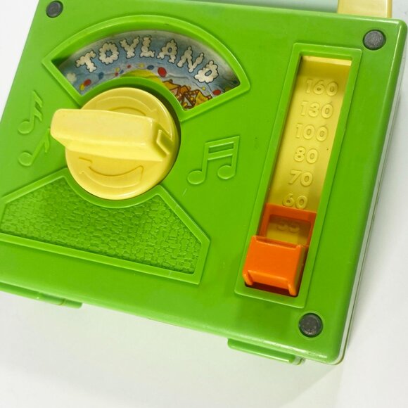 Vtg 1983 Fisher Price Toyland Musical Wind Up Radio Toy 795 Green 80s - Picture 4 of 10